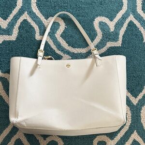 Elegant White Tory Burch Tote Bag
